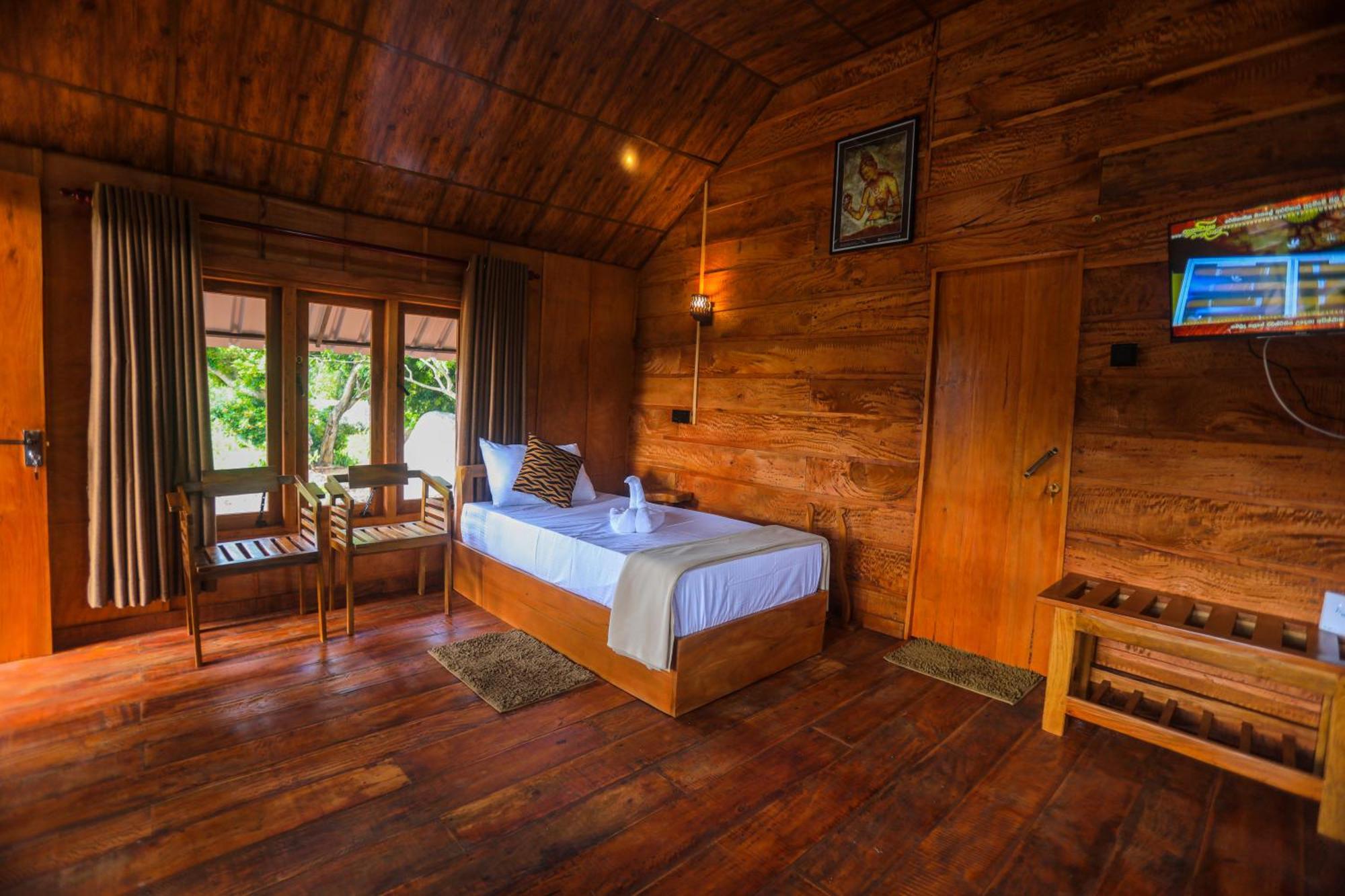 Вілла Lion Wood Treehouse Talkote Екстер'єр фото